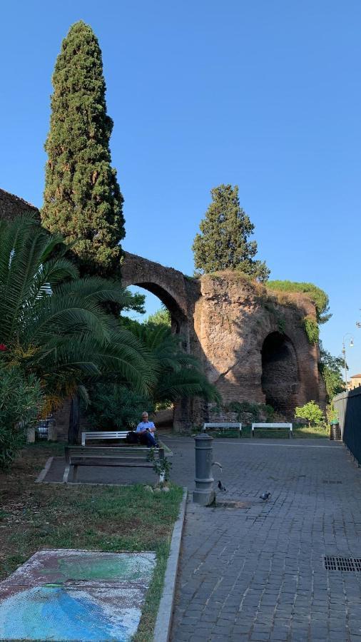 Aqua Claudia And Anio Novus Apartments Rome Bagian luar foto