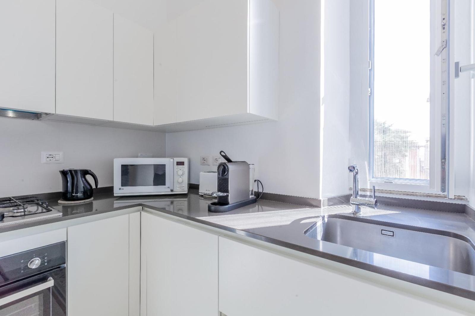 Aqua Claudia And Anio Novus Apartments Rome Bagian luar foto